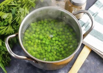 Como cozinhar ervilha: fresca, seca, congelada e micro-ondas