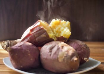 Como cozinhar batata doce: benefícios e 5 maneiras diferentes