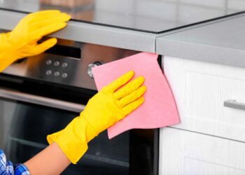 Como limpar inox: panelas, talheres, eletrodomésticos, pias e mais