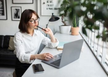 O que fazer no tédio: 16 ideias criativas para energizar seu dia