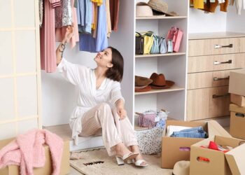 Organização de closet: 10 conselhos para deixar tudo em ordem