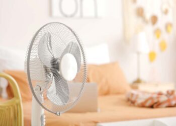 Quarto sem janela: dicas profissionais para iluminar, ventilar e decorar