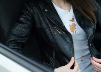 Como limpar jaqueta de couro: natural, sintético, passo a passo