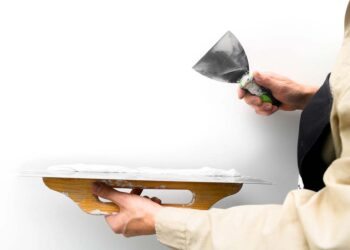Como passar gesso na parede: dicas práticas com passo a passo