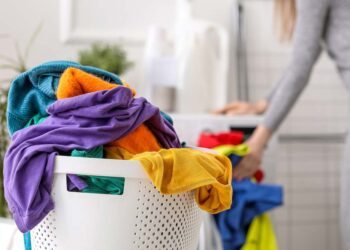 Organização de lavanderia: 13 dicas para otimizar seu espaço