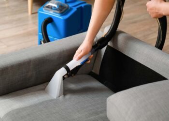 Lavagem a seco: como funciona, quanto custa, prós e contras