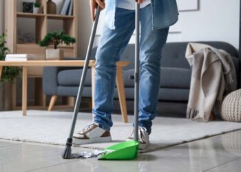 Varrer a casa: orientações profissionais que facilitarão sua faxina