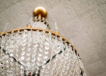 Lustre de cristal: tipos, quanto custa e 70 usos na decoração