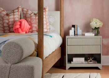 Criado-mudo retrô: 60 ideias incríveis para decorar seu quarto